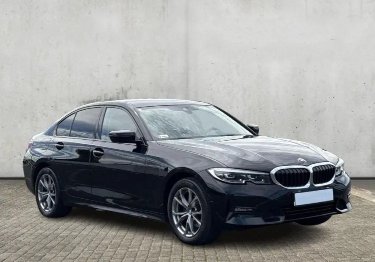 BMW Seria 3 320i xDrive Sport Line aut