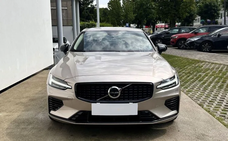 Volvo S60 S60 T8 AWD Plug-In Hybrid Polestar Engineered aut