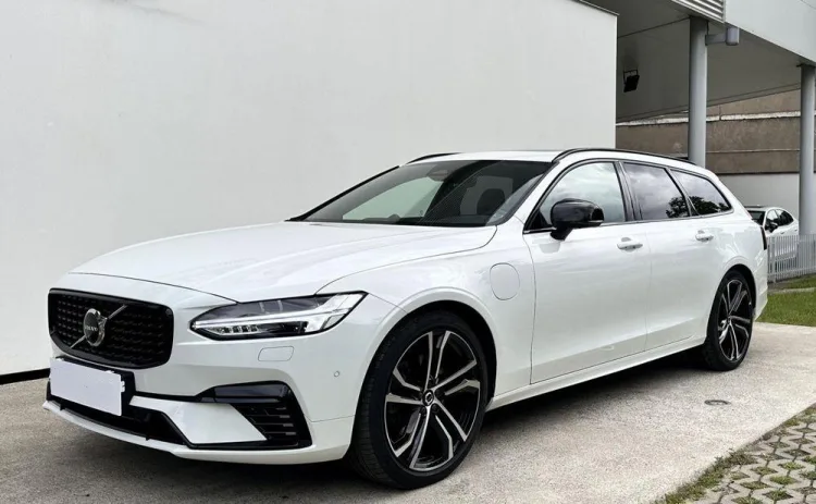 Volvo V90 V90 T8 AWD Plug-In Hybrid R-Design aut