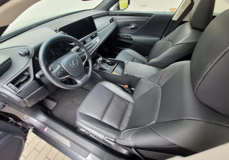 Lexus ES ES 300h Business Edition