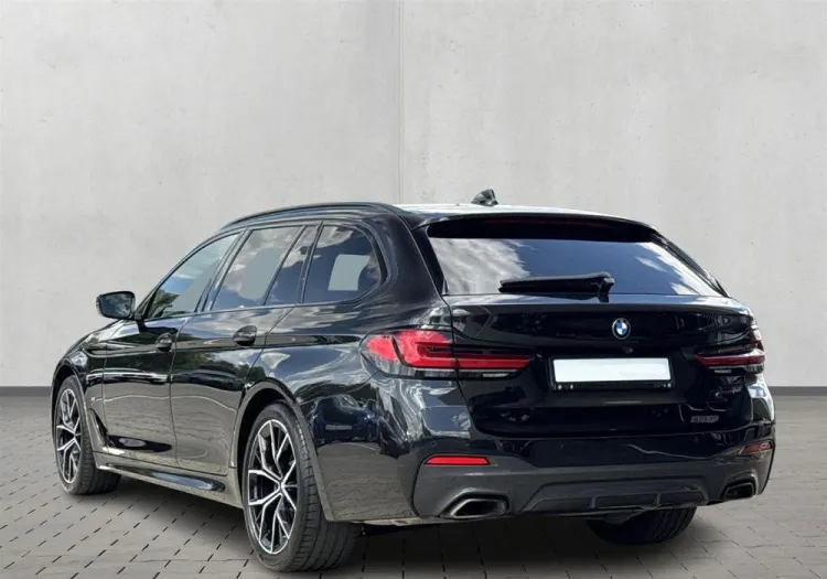 BMW Seria 5 520d xDrive mHEV aut
