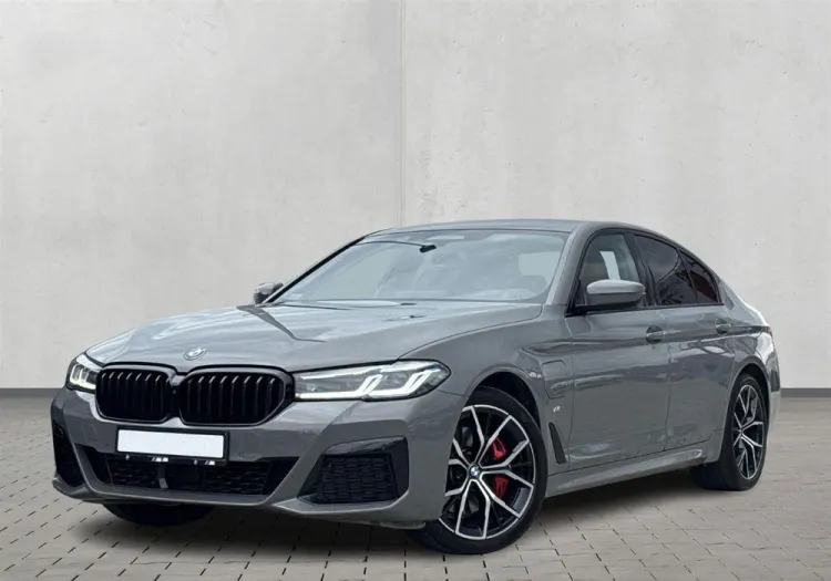 BMW Seria 5 530e xDrive aut