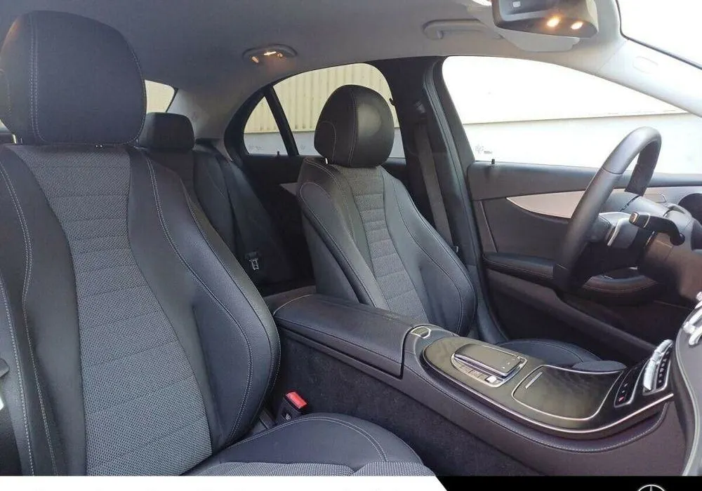 Mercedes-Benz Klasa E E 220 d 4-Matic