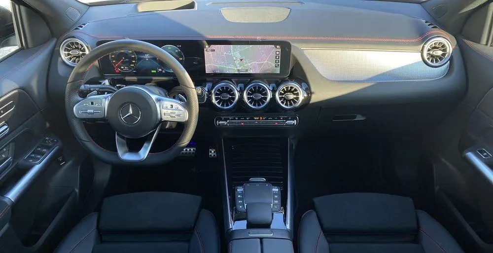 Mercedes-Benz EQA EQA 300 4-Matic AMG Line