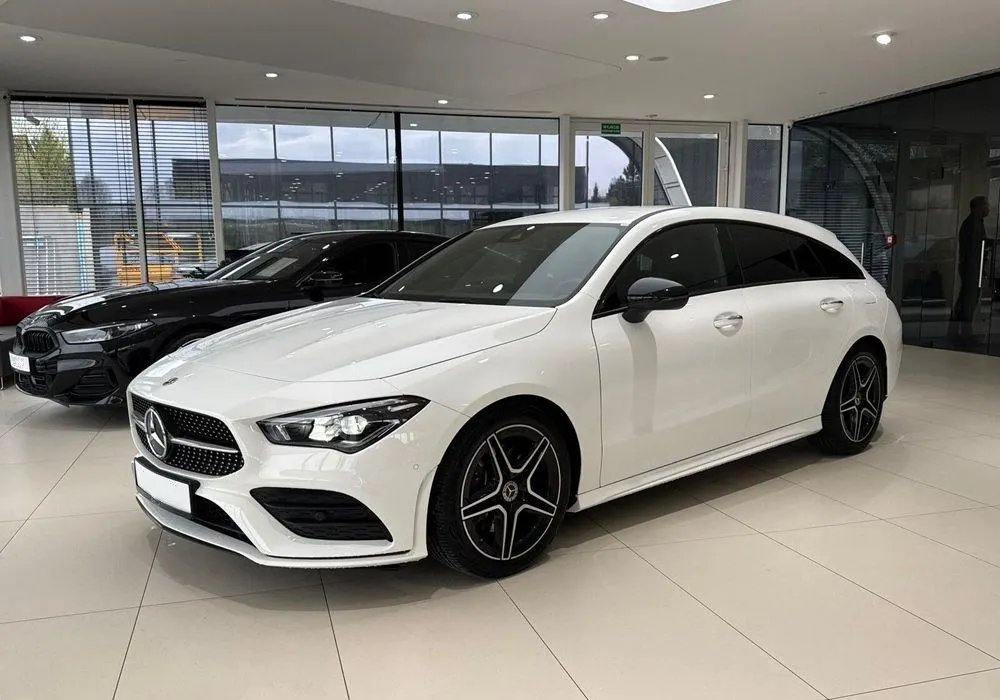 Mercedes-Benz CLA CLA 200 AMG Line 7G-DCT