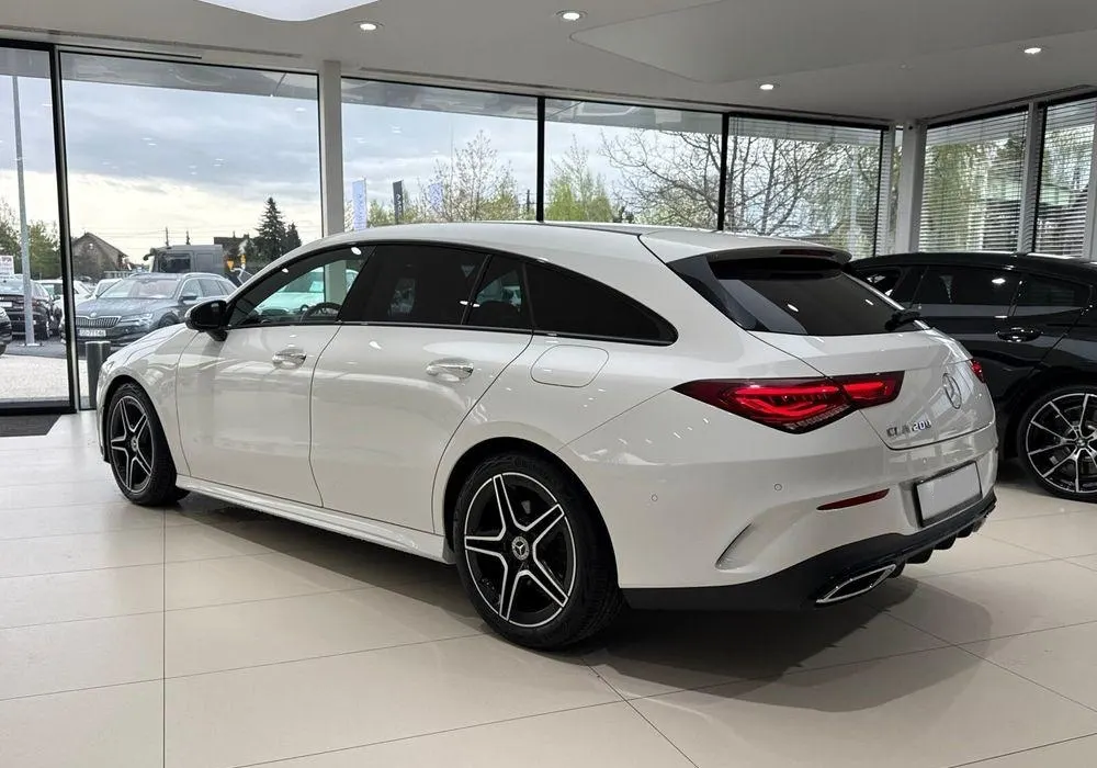 Mercedes-Benz CLA CLA 200 AMG Line 7G-DCT