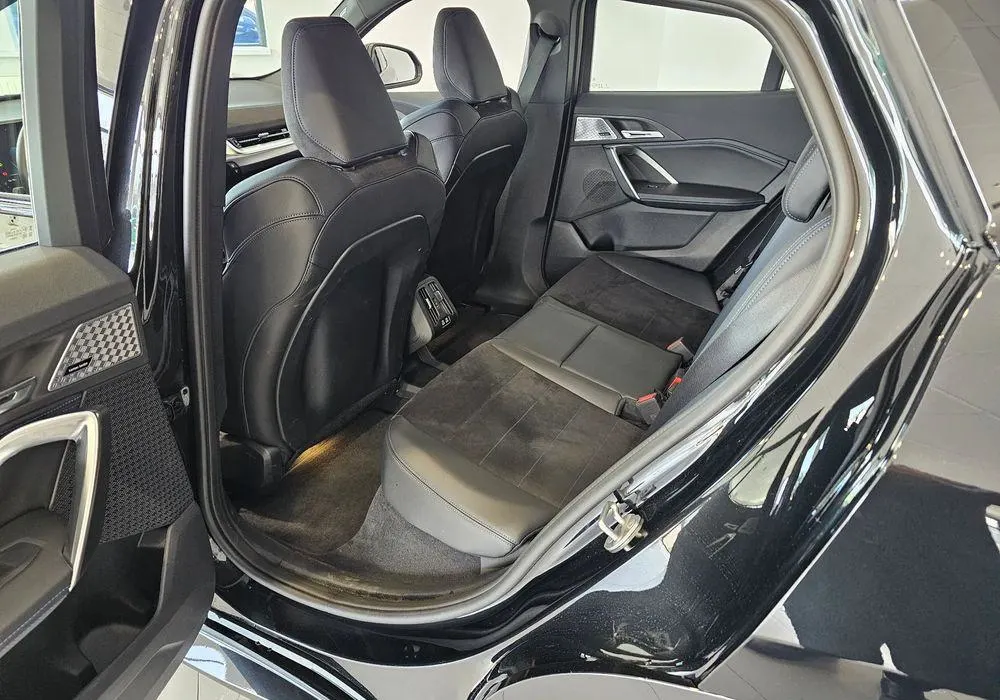 BMW iX2 iX2 eDrive20 M Sport