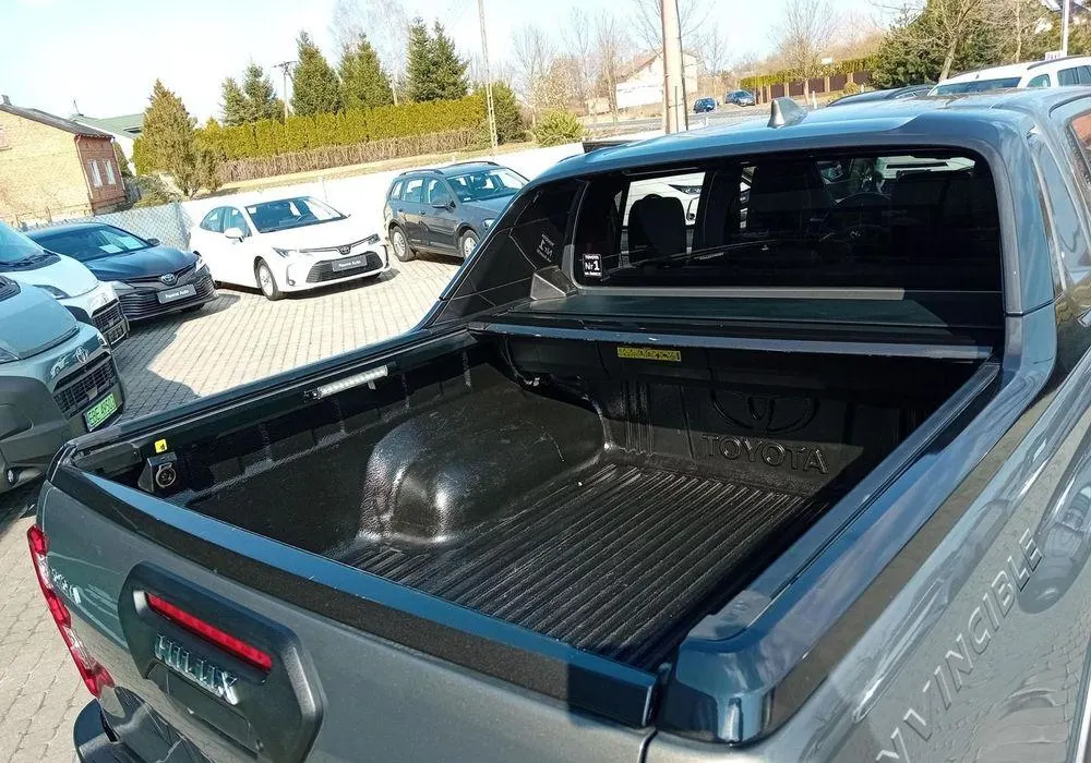 Toyota Hilux Hilux 2.8 D-4D Double Cab Invincible Sport 4x4 aut