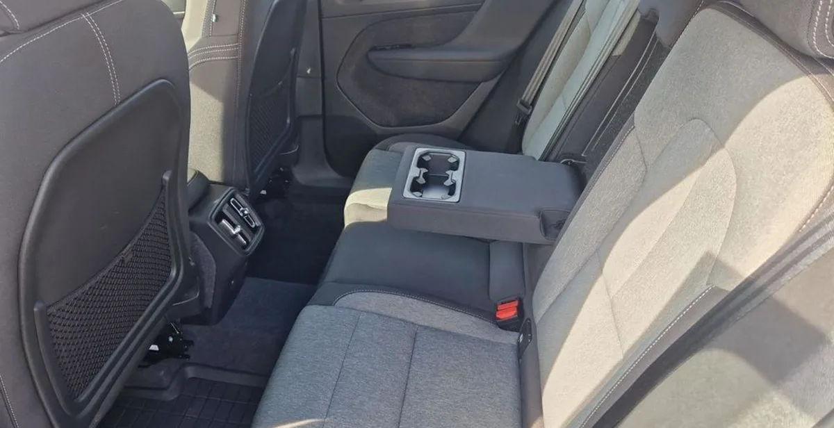 Volvo XC 40 XC40 B3 Plus Dark aut