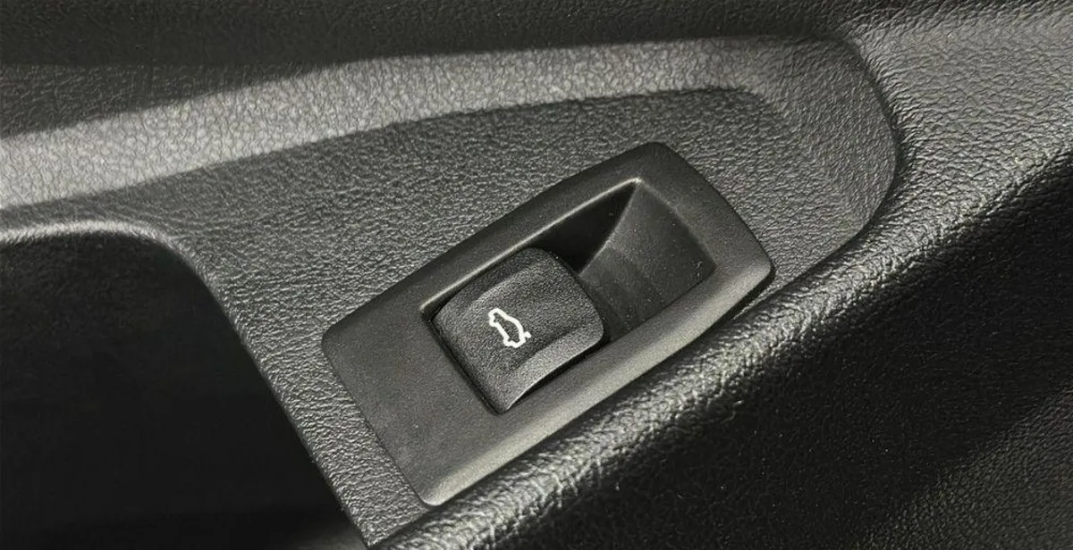 BMW Seria 3 318d mHEV aut