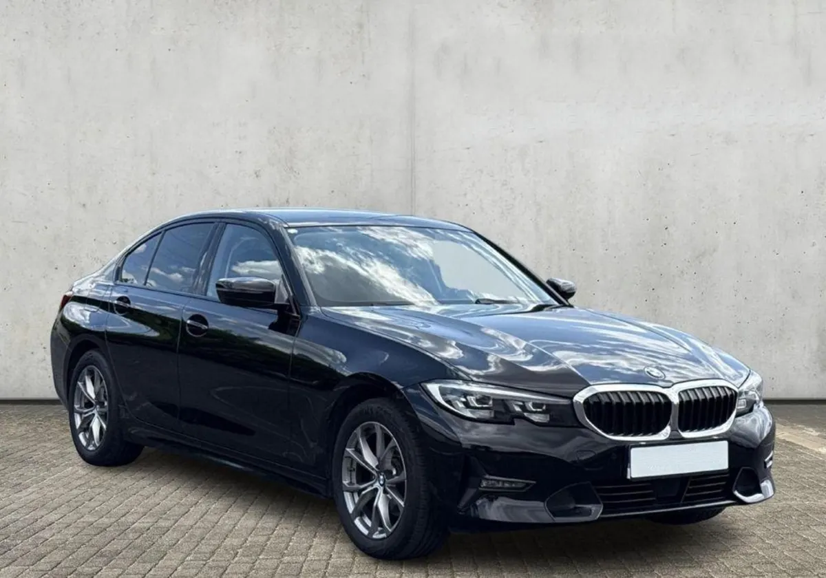 BMW Seria 3 320i Sport Line aut