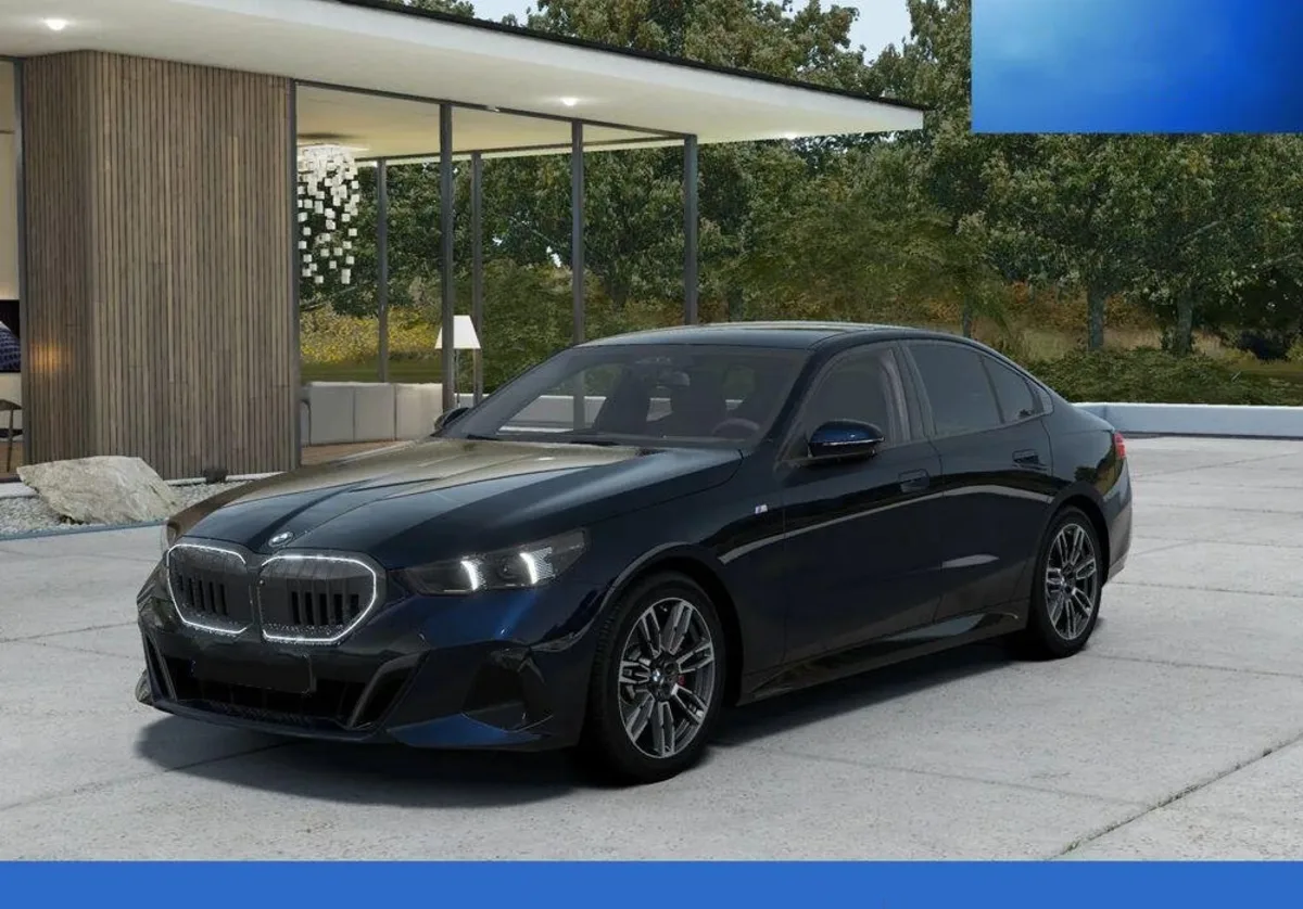 BMW Seria 5 520i mHEV aut