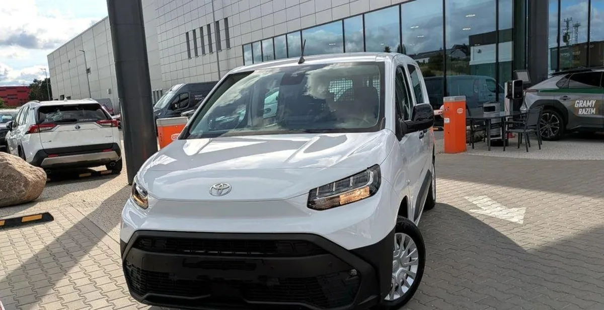 Toyota Proace City Proace City 1.5 D-4D Long 2,4t Comfort