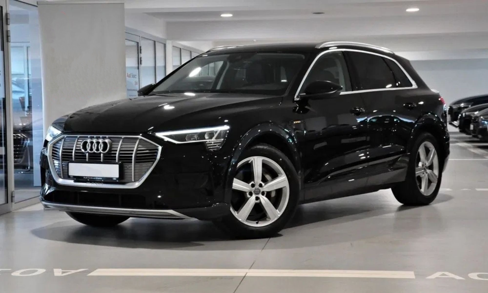 Audi e-tron 