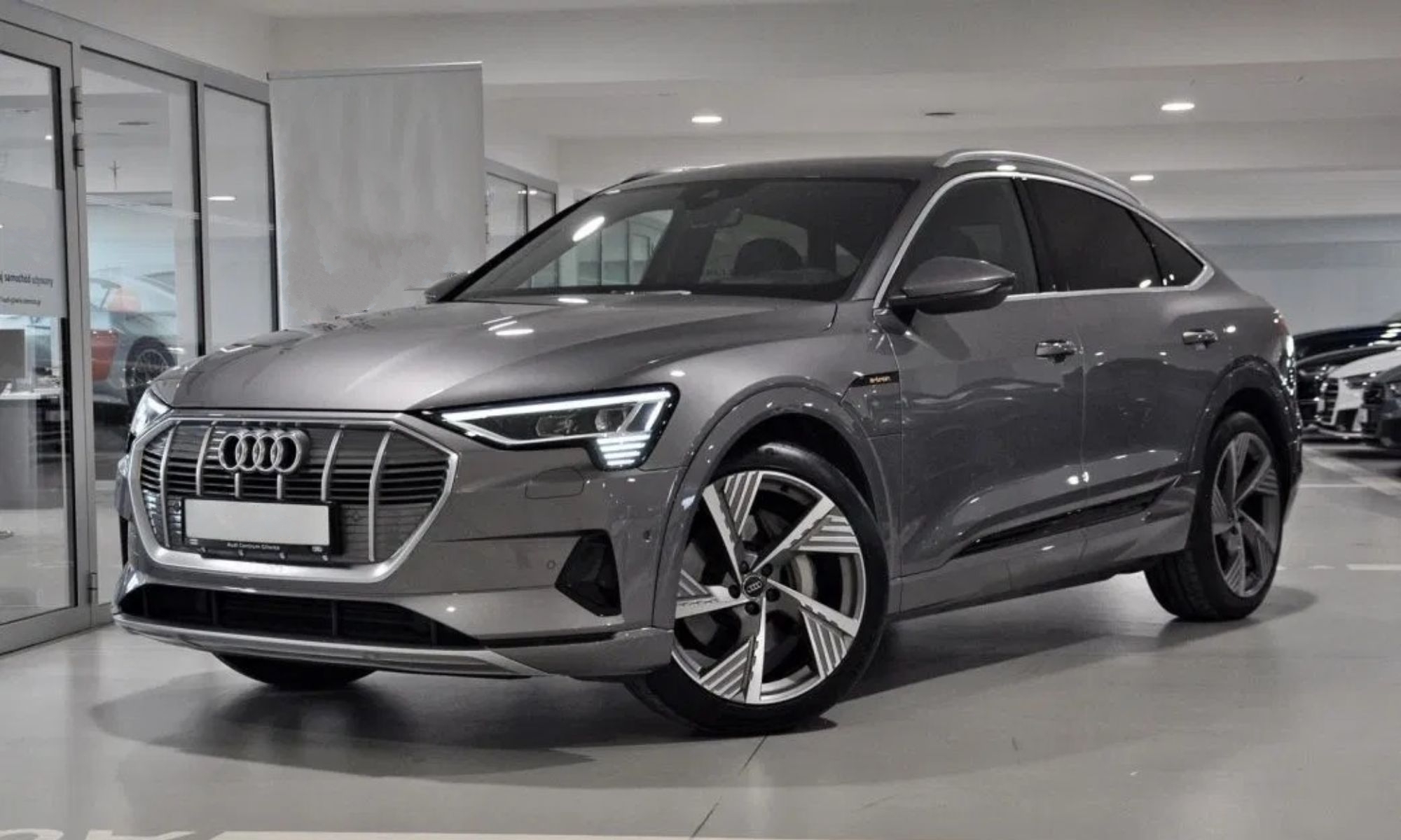 Audi e-tron 