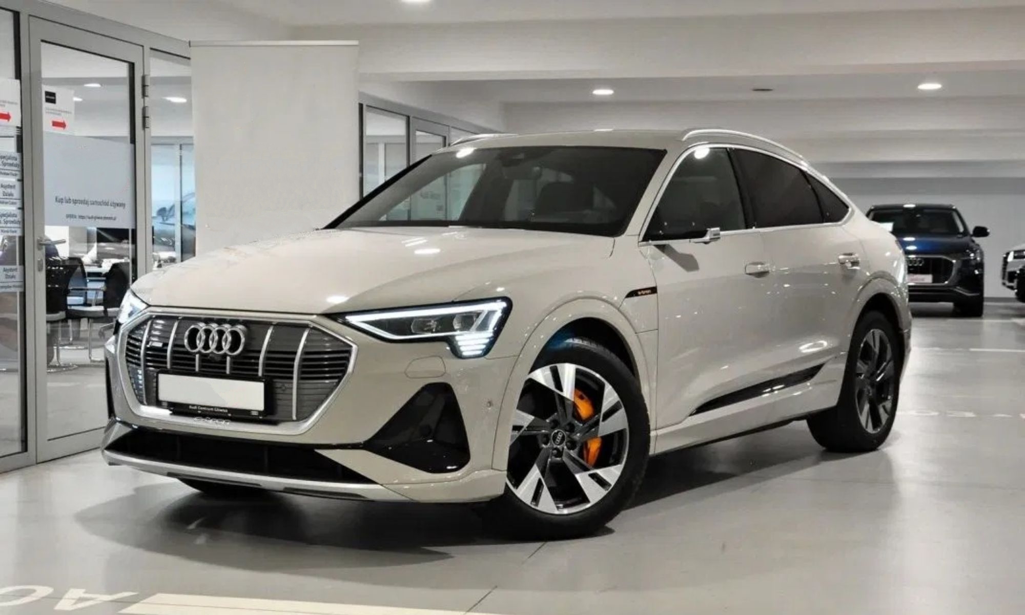 Audi e-tron 