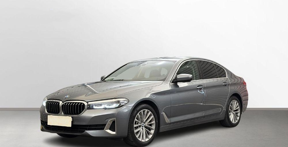 BMW Seria 5 530i xDrive mHEV Luxury Line aut