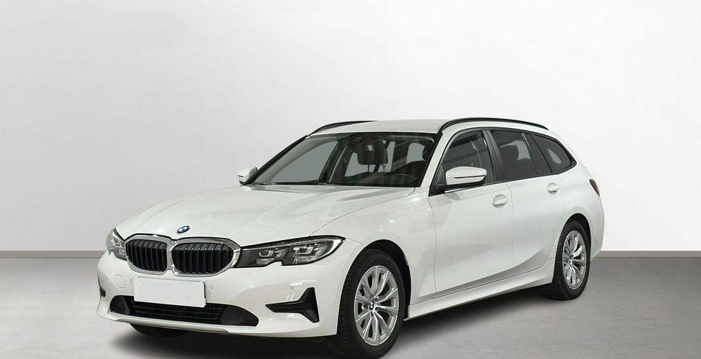BMW Seria 3 318i aut
