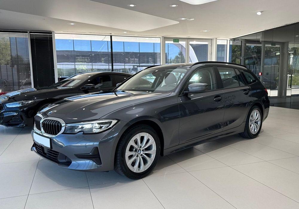 BMW Seria 3 318i aut