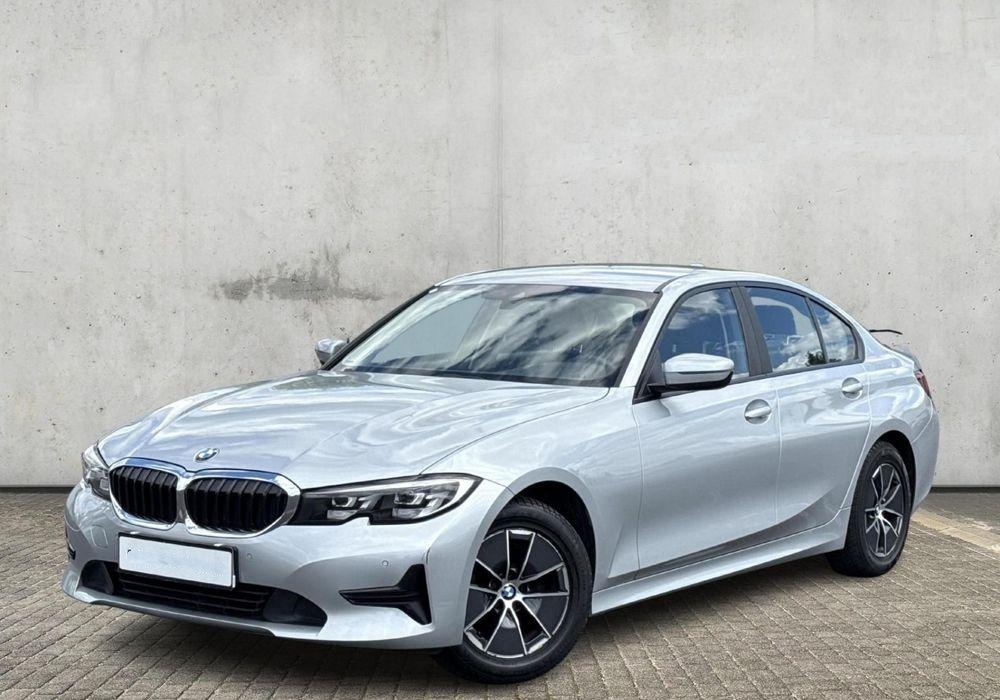 BMW Seria 3 318d mHEV Advantage aut