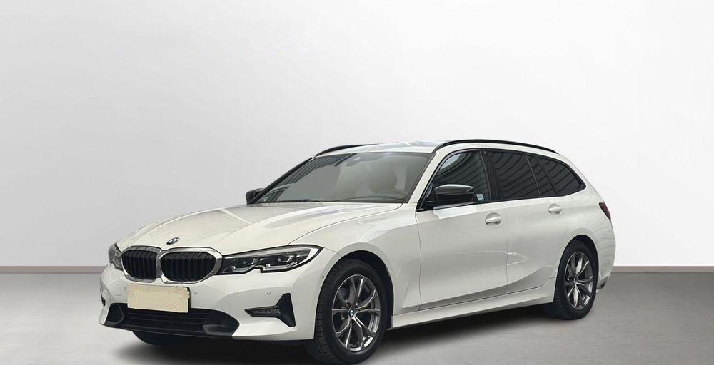 BMW Seria 3 320i aut