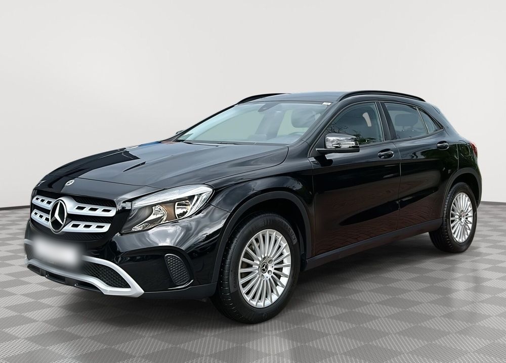 Mercedes-Benz GLA GLA 180 7G-DCT Style
