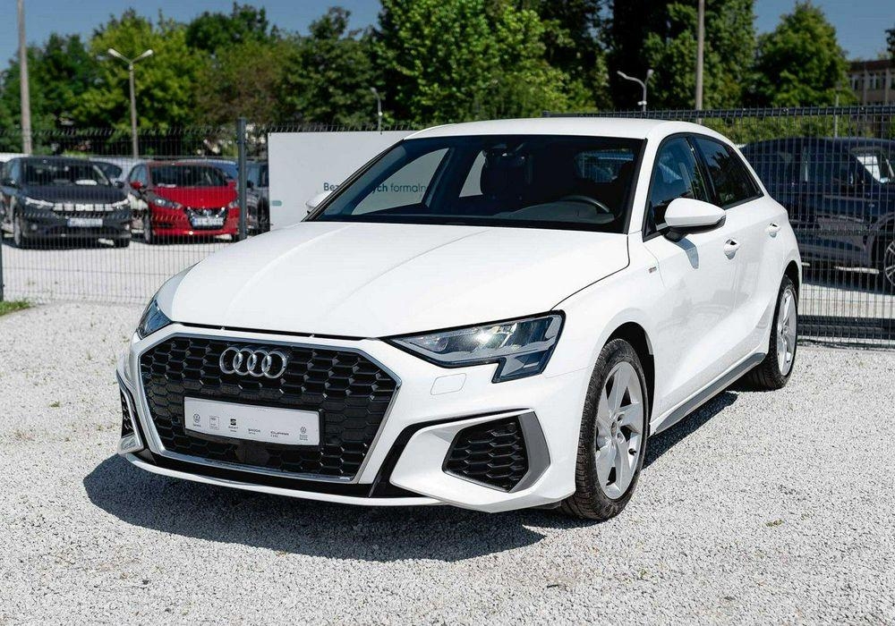 Audi A3 A3 30 TFSI mHEV S tronic