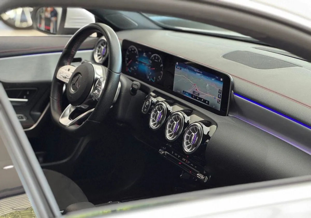 Mercedes-Benz CLA CLA 200 AMG Line 7G-DCT