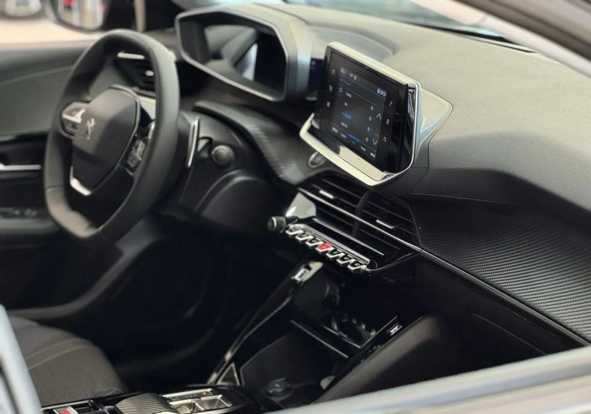 Peugeot 208 208 1.2 PureTech Allure S&S EAT8