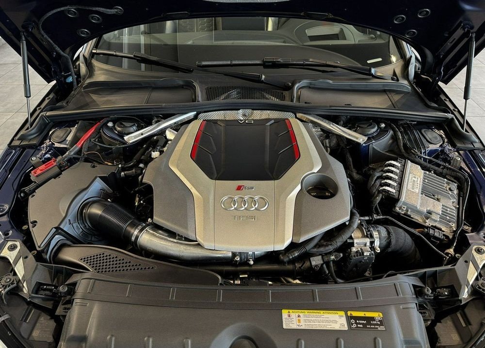 Audi A4 RS4 Quattro Tiptronic