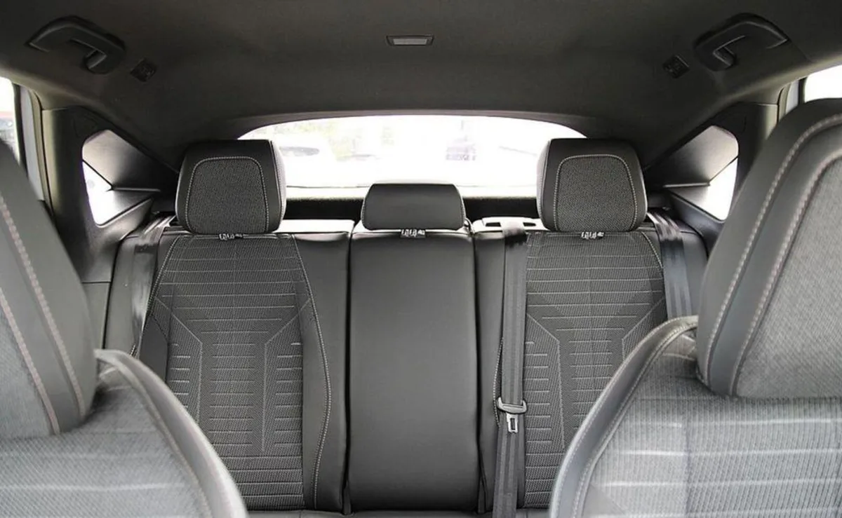 Peugeot 3008 3008 1.2 PureTech mHEV Allure S&S e-DCS6