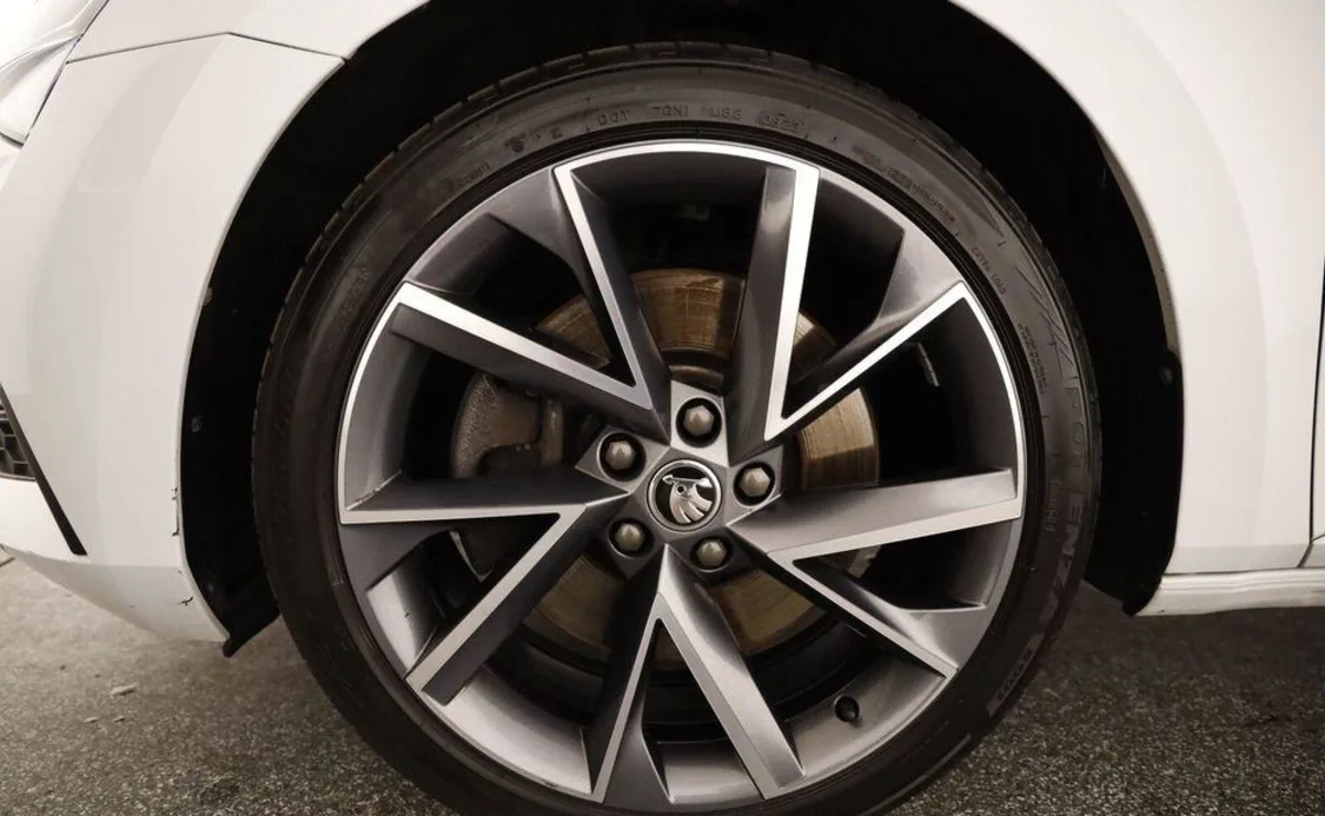 Skoda Superb Superb 2.0 TSI 4x4 Sportline DSG