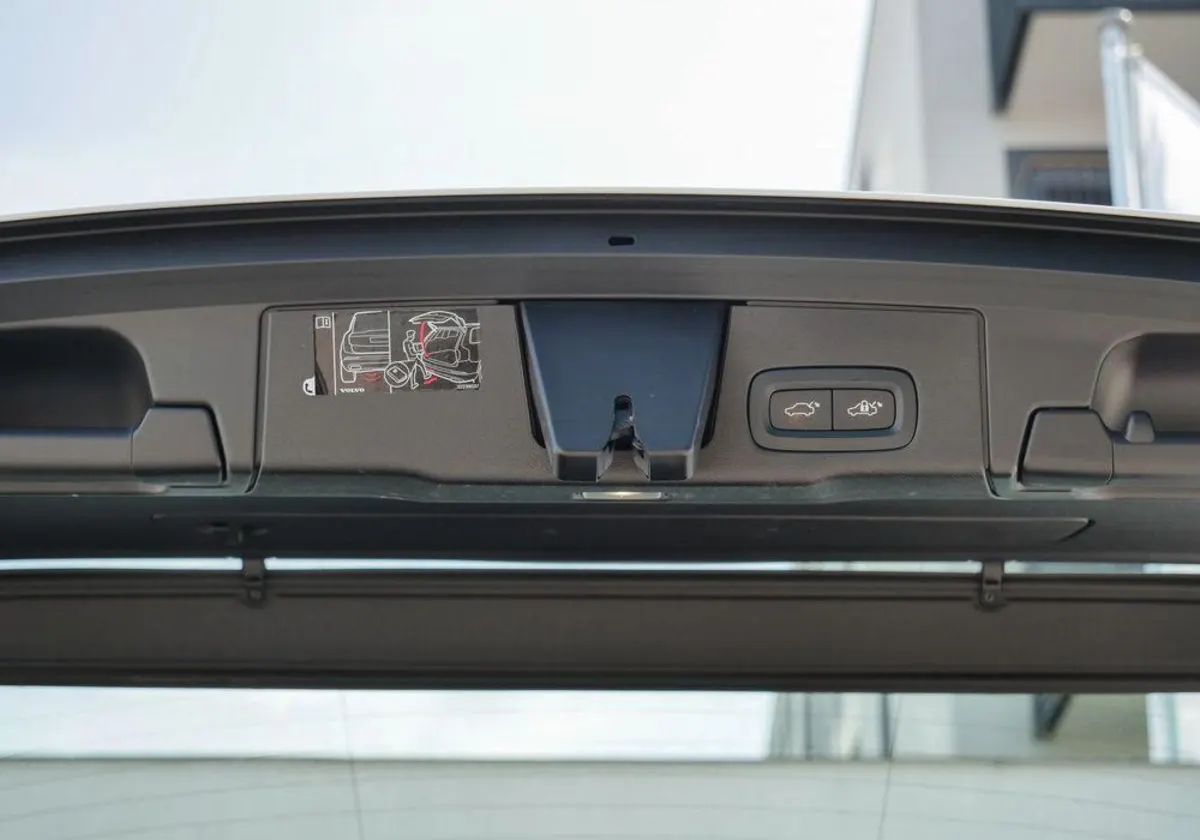 Volvo XC 60 XC 60 B4 B R-Design aut