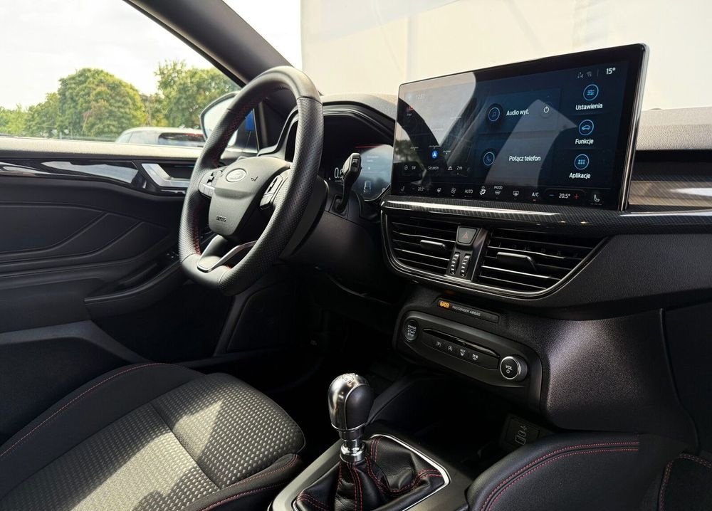 Ford Focus Focus 1.0 EcoBoost mHEV ST-Line X