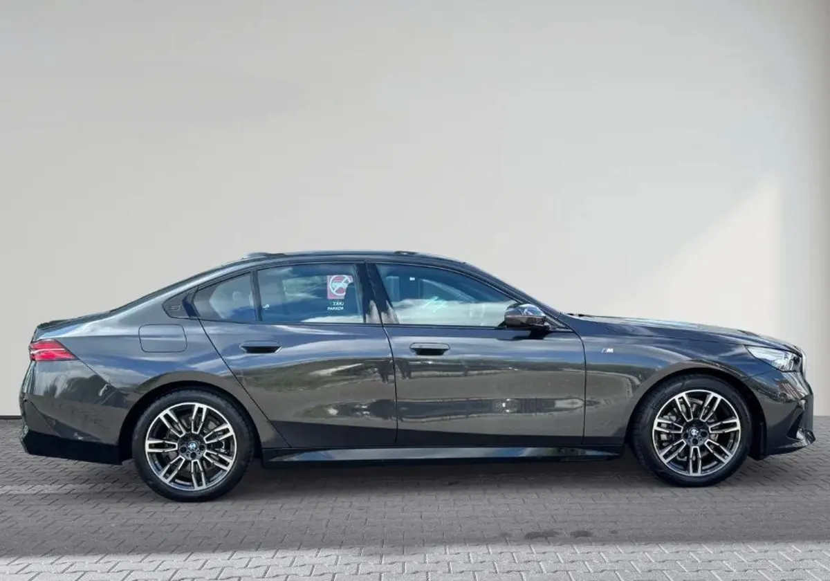 BMW Seria 5 520d xDrive mHEV M Sport aut