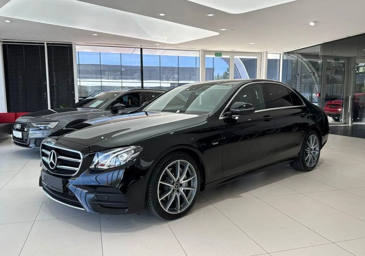 Mercedes-Benz Klasa E E 200 4-Matic 9G-TRONIC