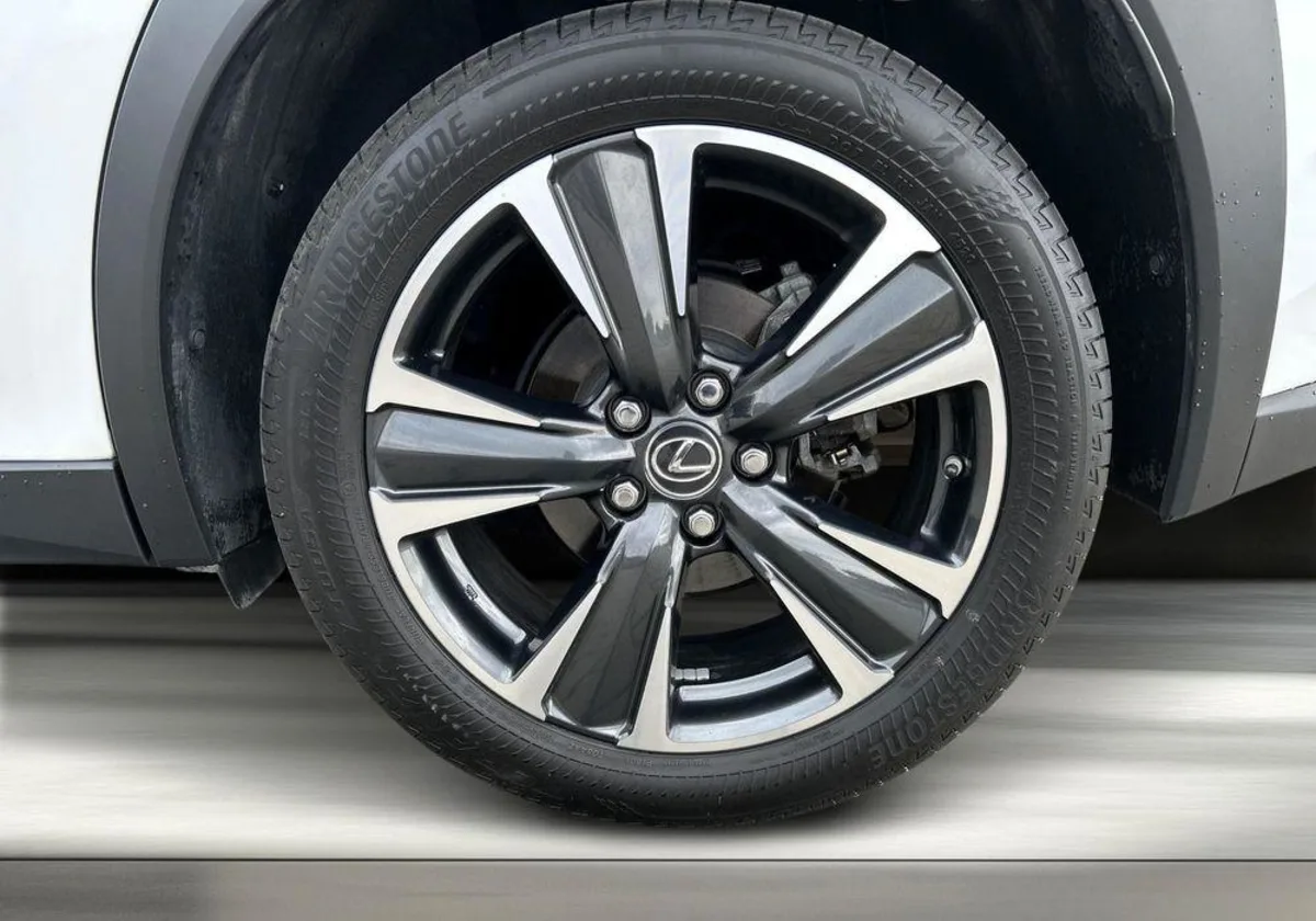 Lexus UX UX 250h GPF Business Edition 2WD