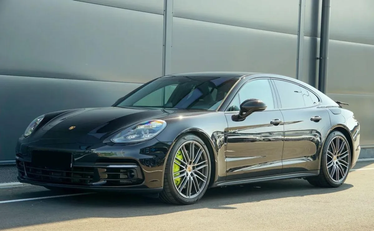 Porsche Panamera Panamera 4 e-Hybrid 10 Years Edition