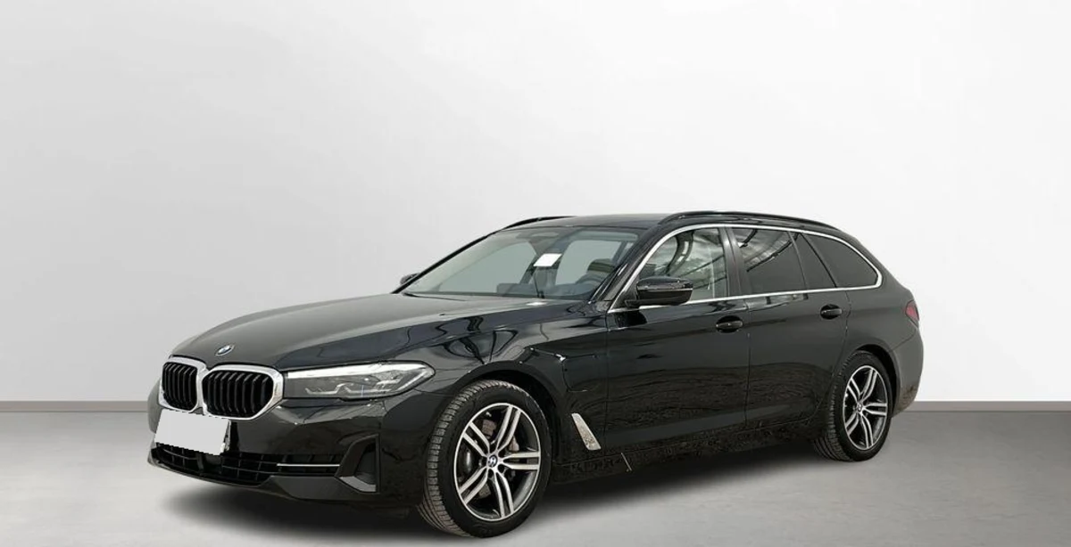 BMW Seria 5 530e xDrive sport-aut