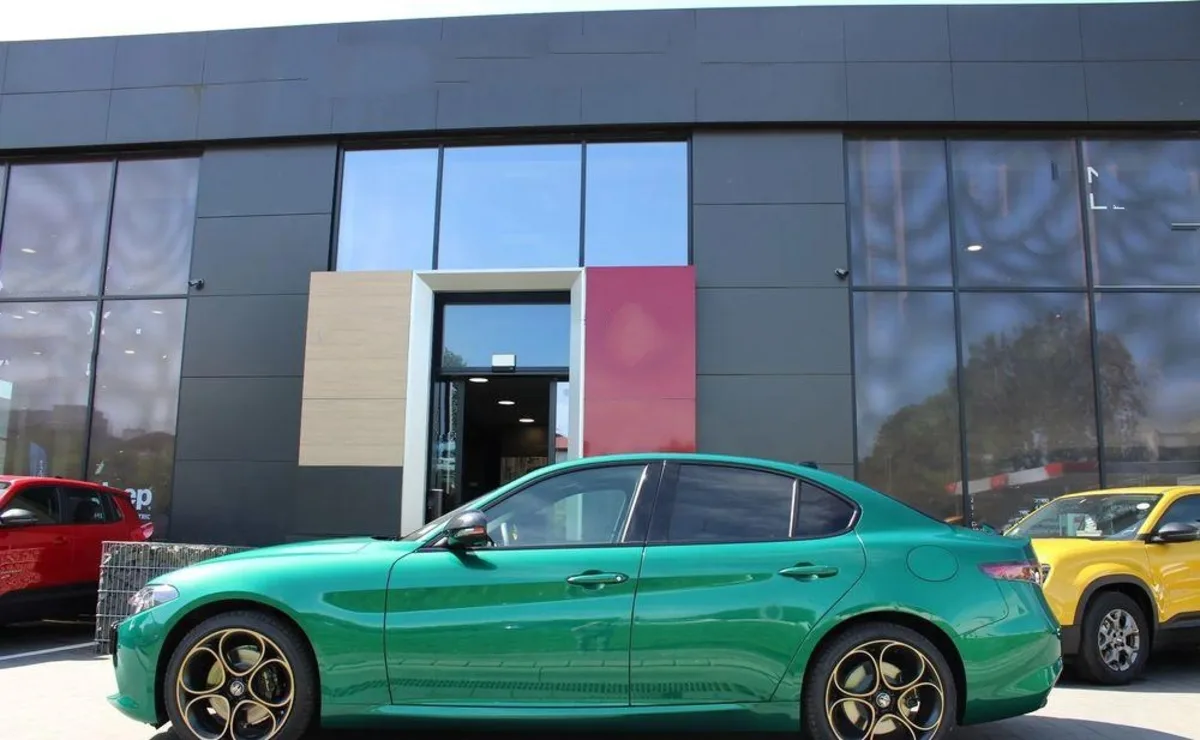 Alfa Romeo Giulia Giulia 2.0 Turbo Intensa Q4 aut