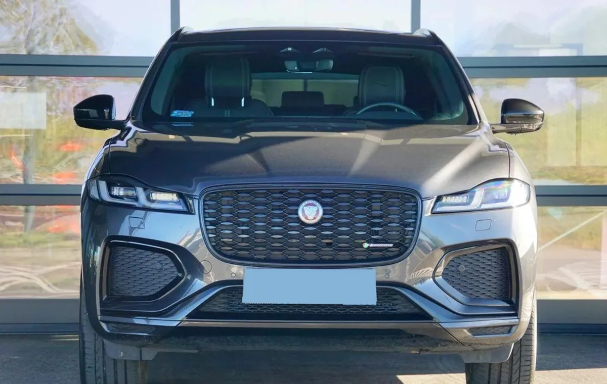 Jaguar F-Pace F-Pace 2.0 D200 mHEV AWD R-Dynamic Black