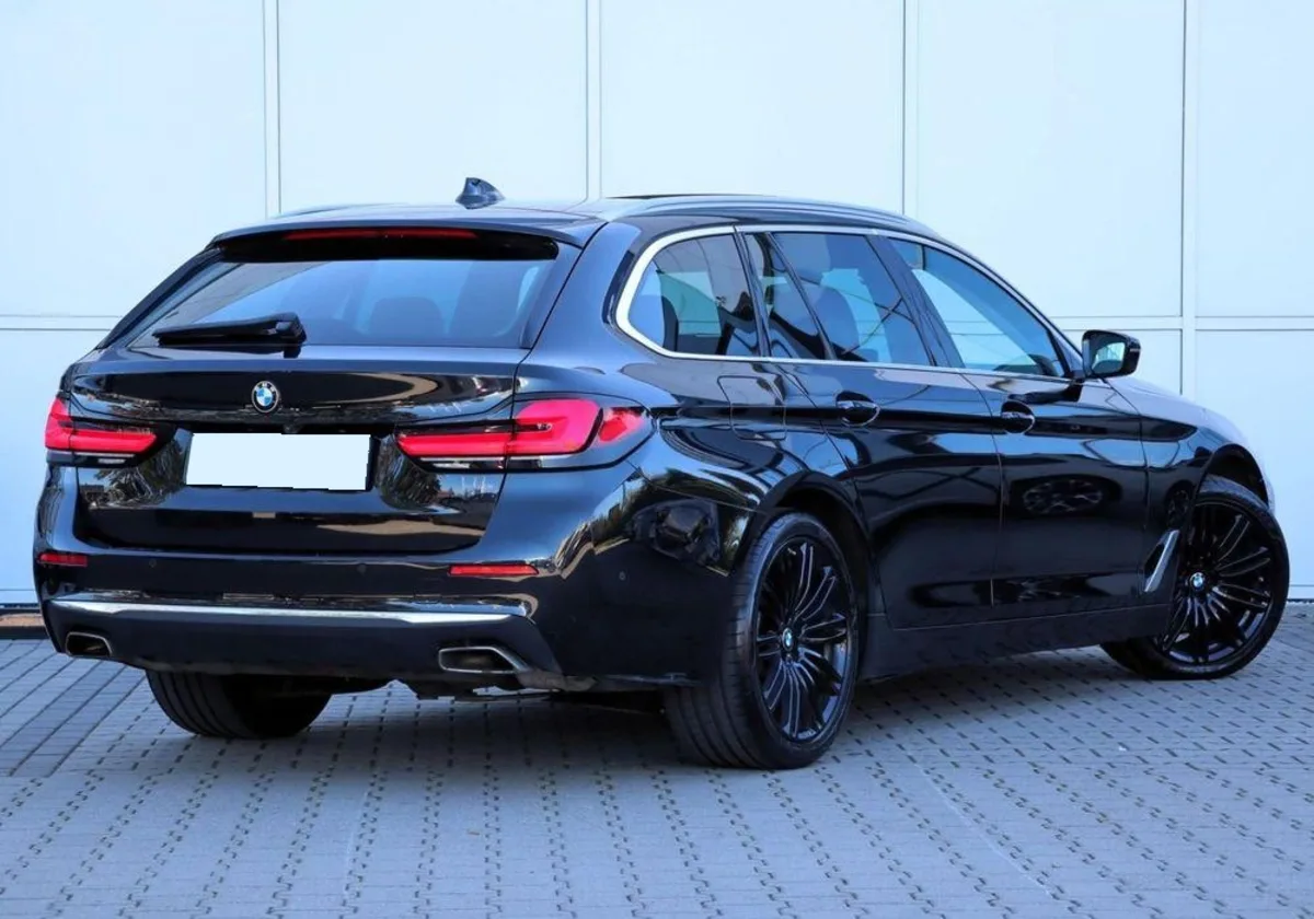 BMW Seria 5 530i xDrive mHEV Luxury Line aut