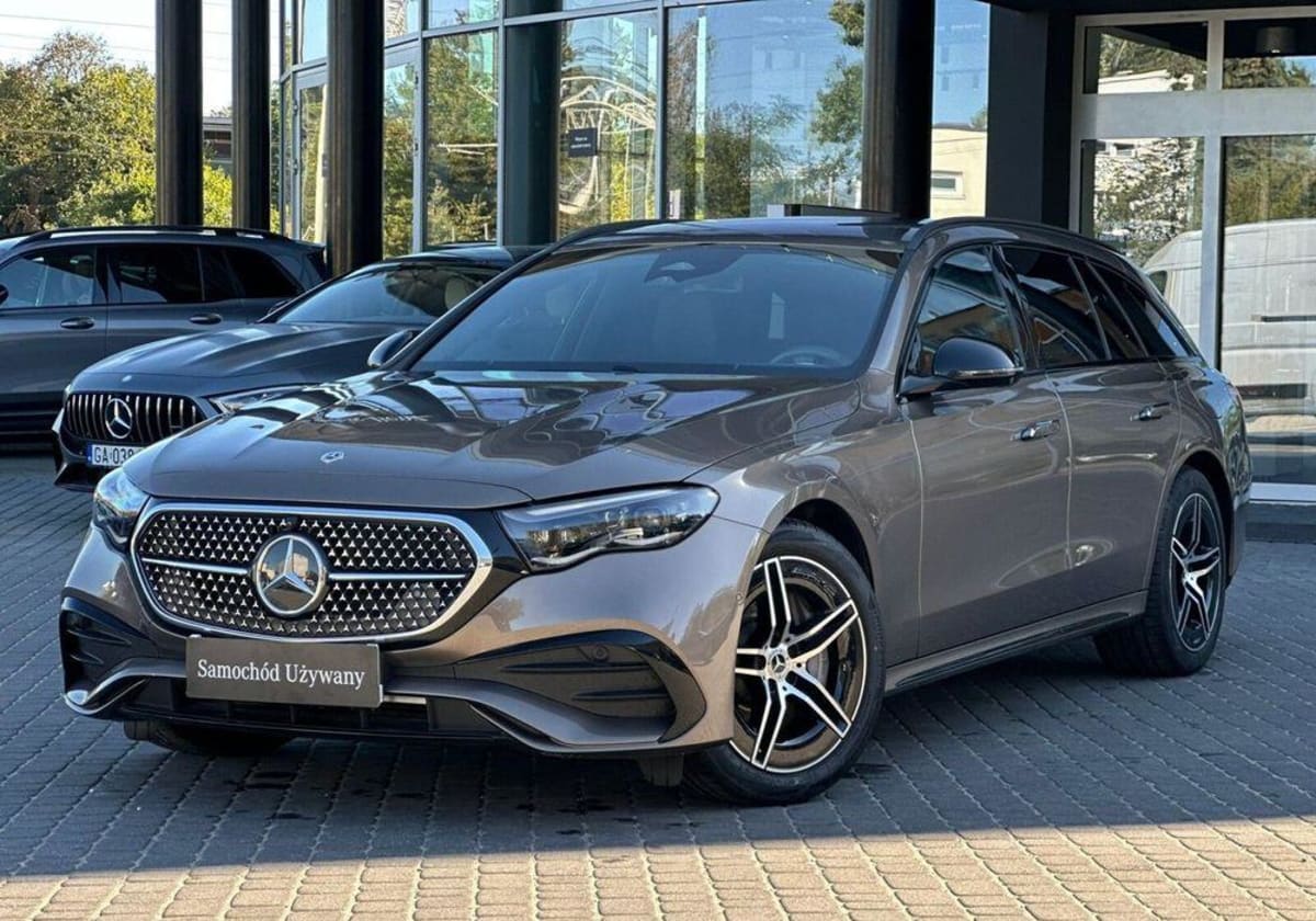 Mercedes-Benz Klasa E E 300 de PHEV 4-Matic AMG 9G-Tronic