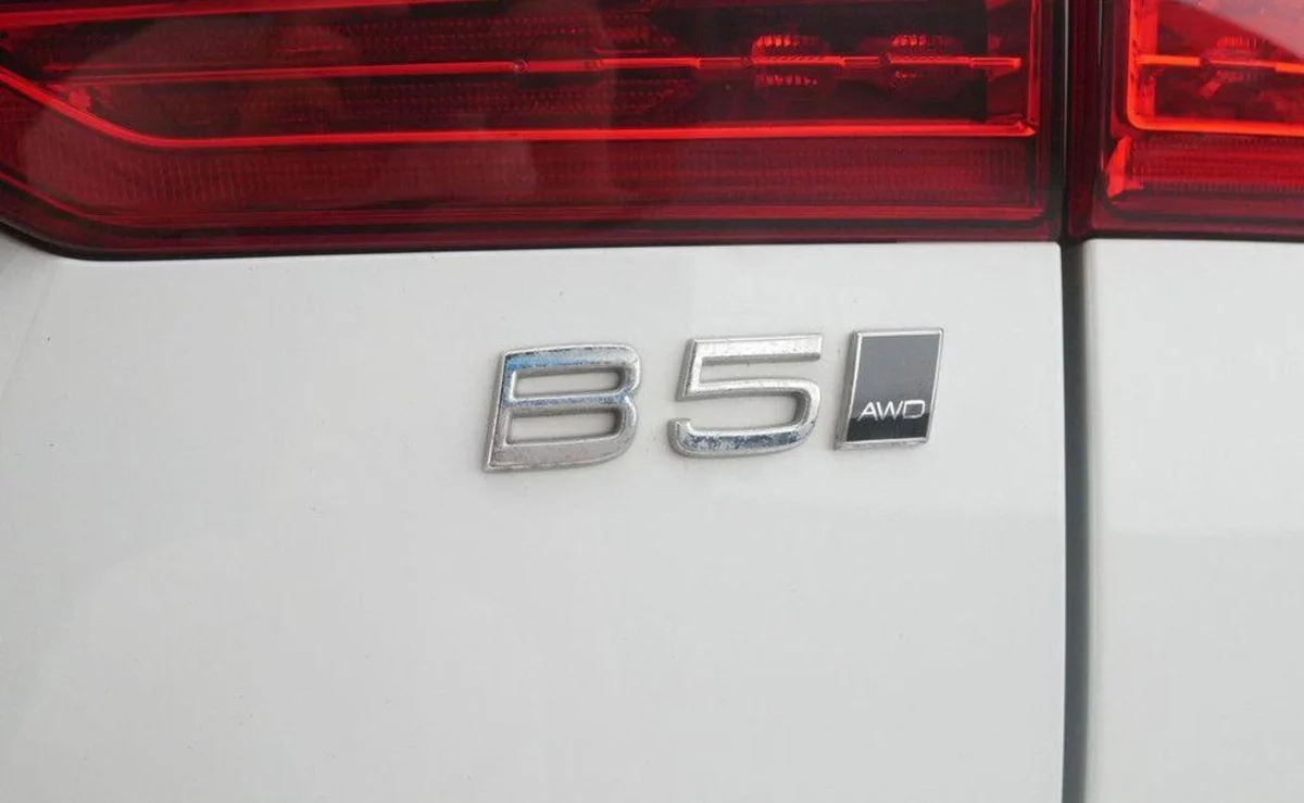 Volvo XC 60 XC 60 B5 B AWD R-Design aut