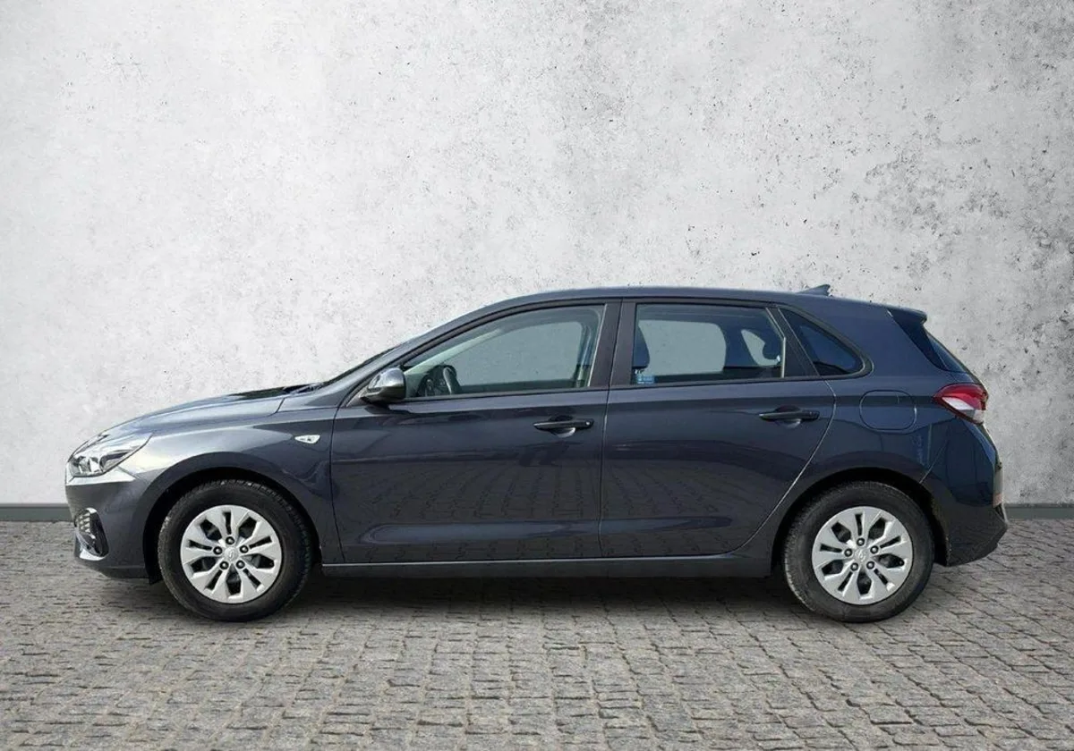 Hyundai i30 i30 1.5 DPI Classic +