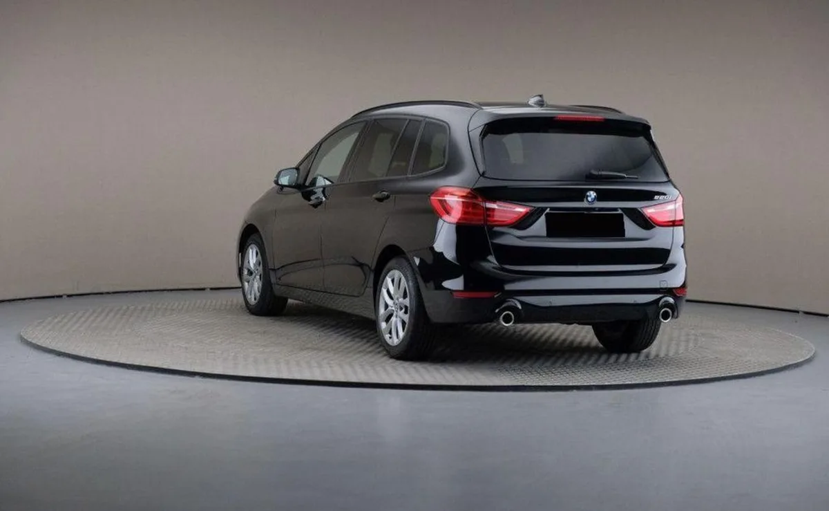 BMW Seria 2 220i GT Advantage aut