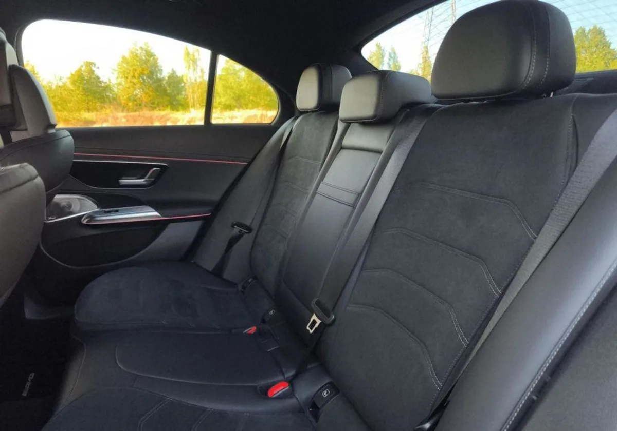 Mercedes-Benz Klasa E E 220 d mHEV 4-Matic AMG 9G-Tronic