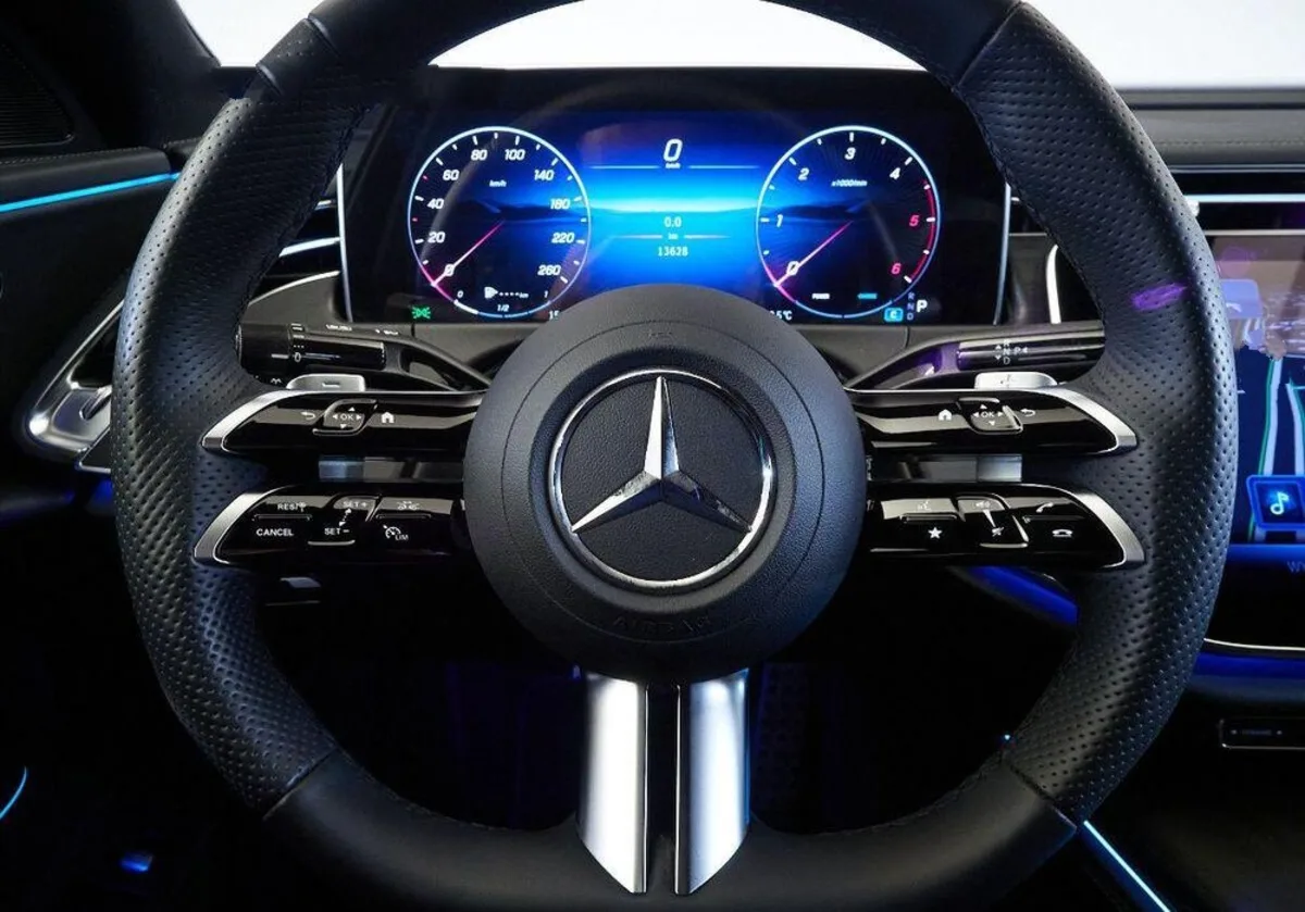 Mercedes-Benz Klasa E E 220 d mHEV 4-Matic AMG 9G-Tronic