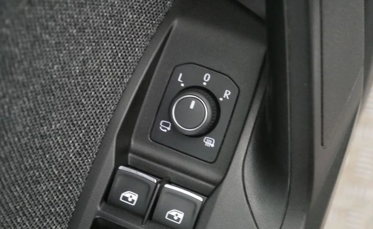 SEAT Leon Leon 1.5 eTSI Xcellence DSG