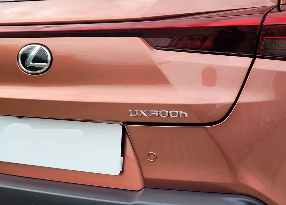 Lexus UX UX 300h F Sport Design